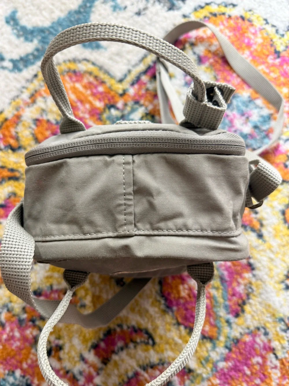 Fjällräven Kånken Sling Bag in Fog